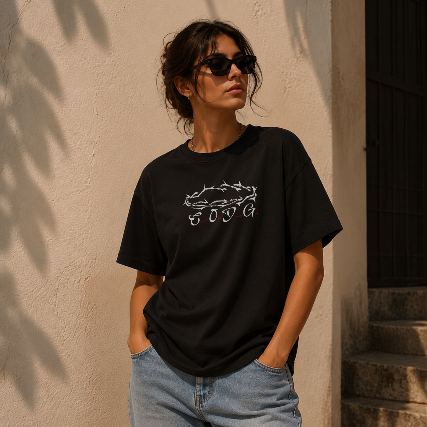 Polera Cristiana Can't Out Dream God | Corona de Espinas